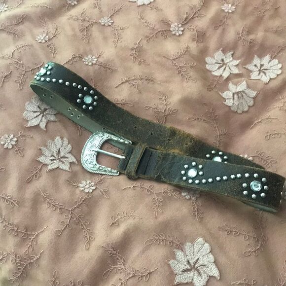 Beautiful Leather Belt!!   - Picture 2 of 6